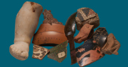Ausstellung „Objekte erzählen Geschichte(n) – 150 Jahre Institut für Klassische Archäologie“