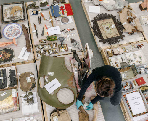 Projekt Reinigung und Registrierung, 2021, Stiftung für Kunst, Kultur und Geschichte, Winterthur. Foto: Bruno Augsburger, CC BY-SA 4.0